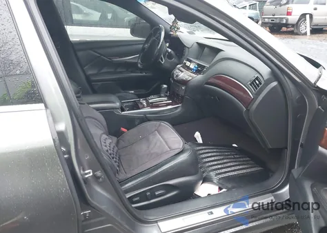 2015 Infiniti Q70 3.7 из США, поврежденный, VIN JN1BY1AP3FM542507